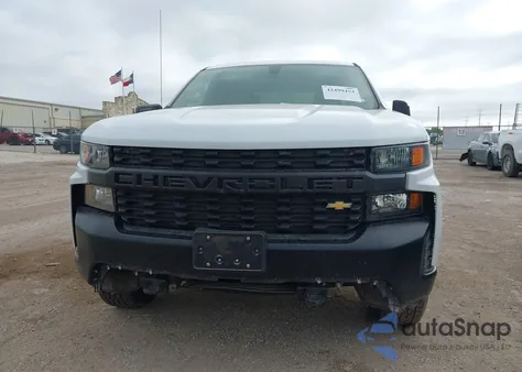 2021 Chevrolet Silverado K1500 z USA, uszkodzony, nr VIN 1GCRYAEFXMZ217740